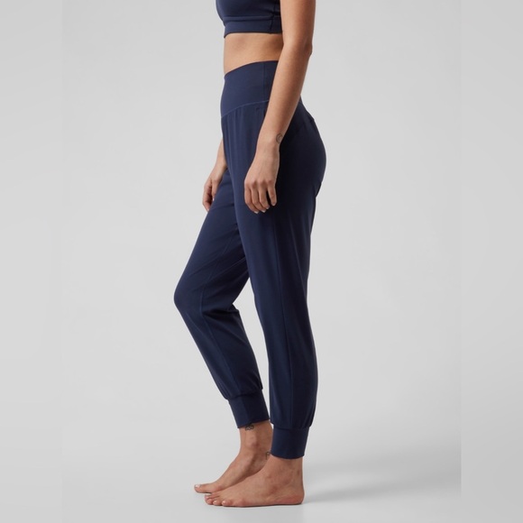 NWT Salutation Navy Jogger Size Small. - Picture 5 of 9